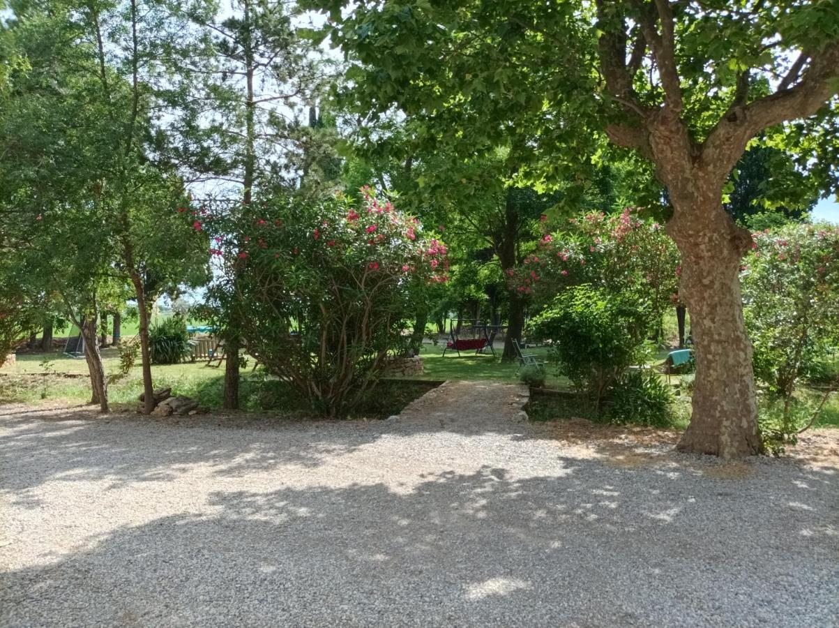 Domaine Le Piboul Villa Fontcouverte  Eksteriør bilde